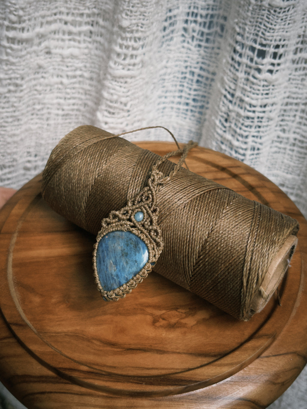 Blue Apatite Necklace – Adjustable Macramé Crystal Pendant