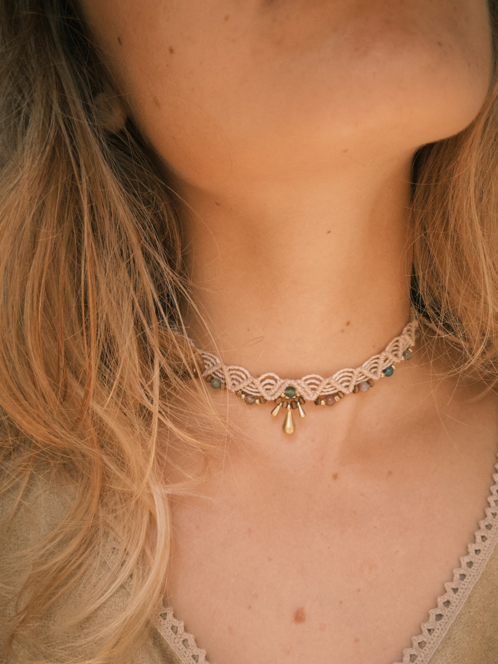 Indian agate choker