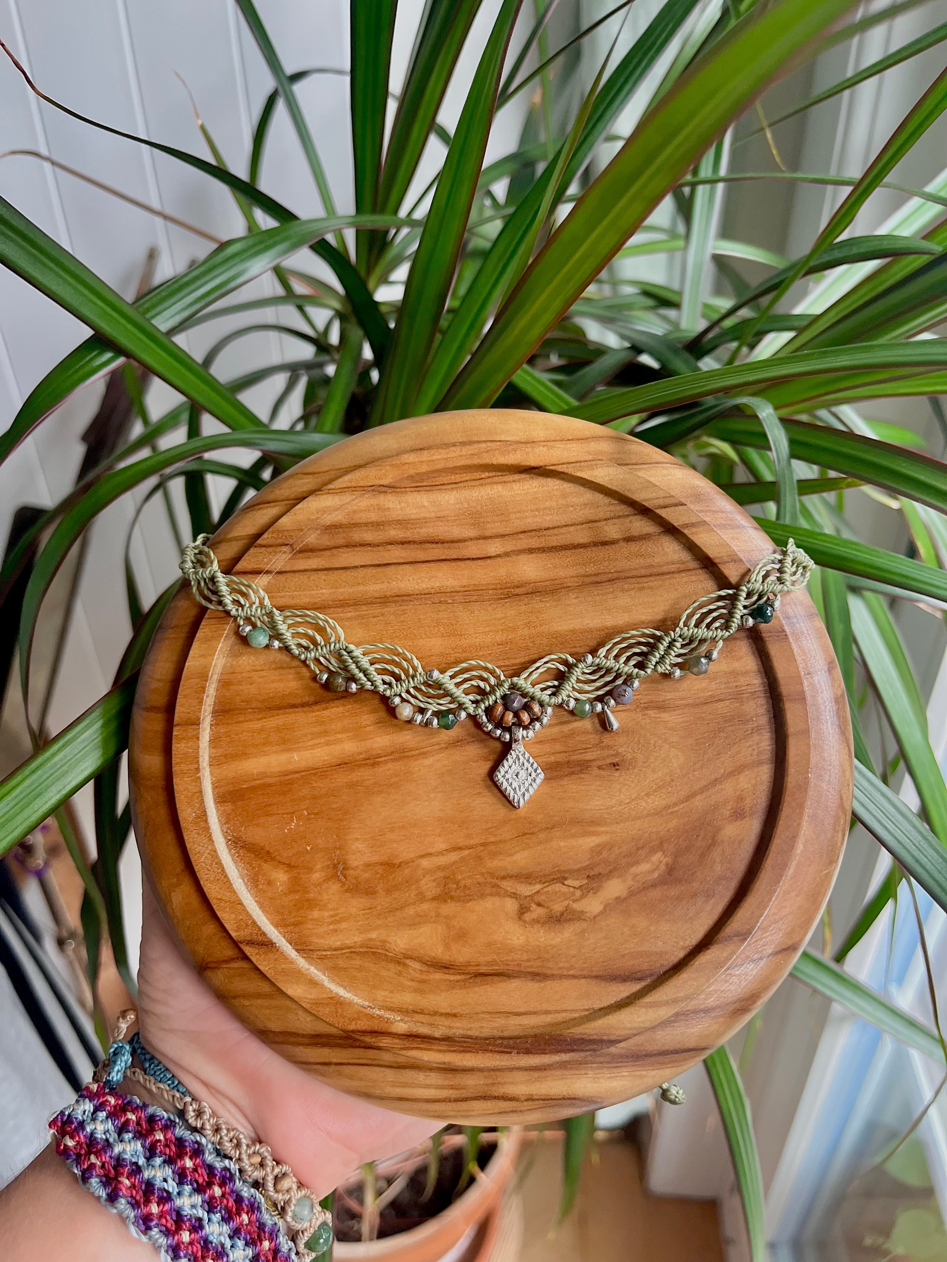 Choker Necklace 🍃☀️✨