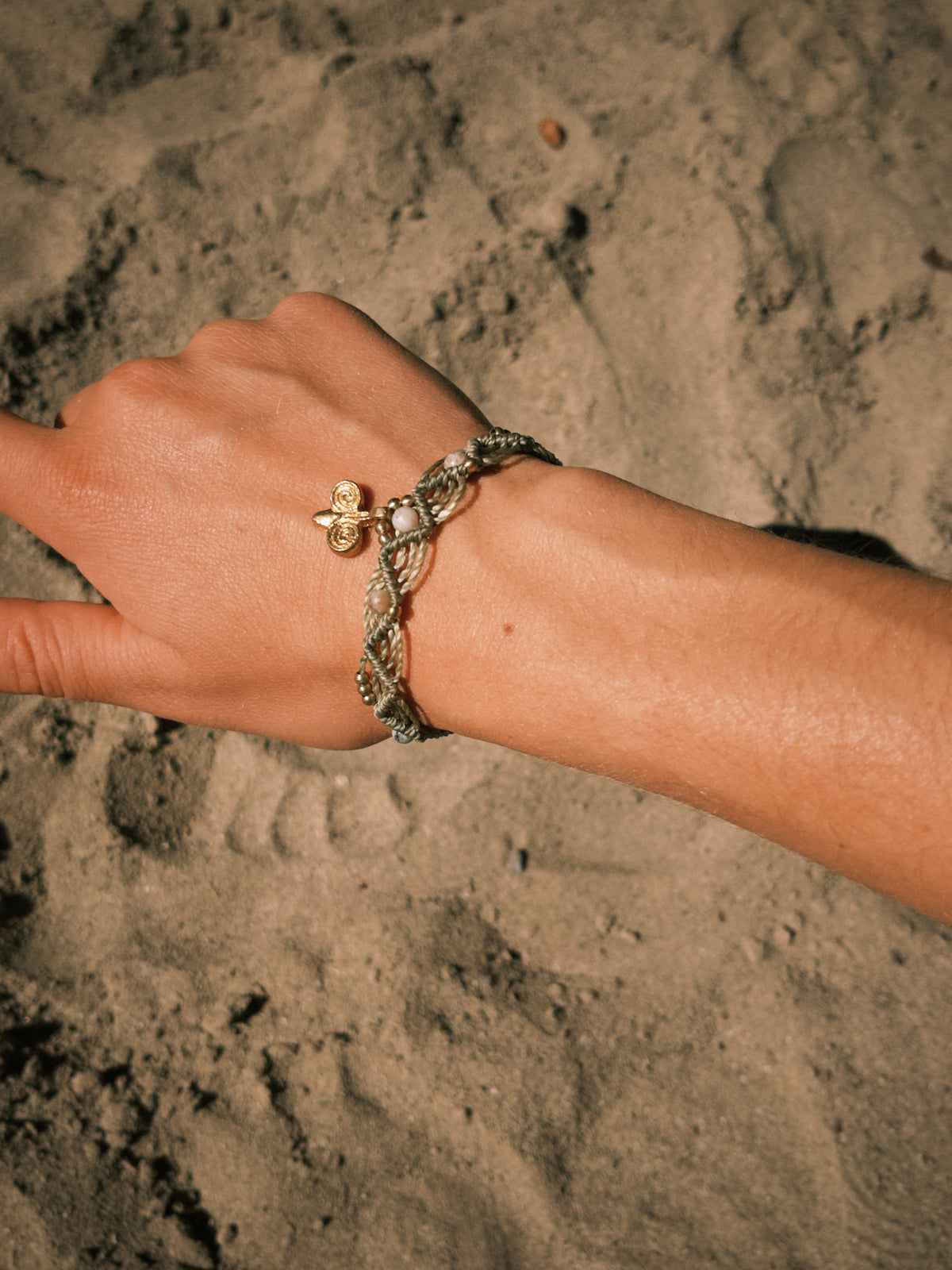 Makramee Armband mit Natursteinen