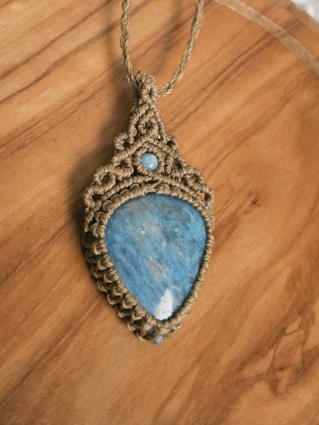 Blue Apatite Necklace – Adjustable Macramé Crystal Pendant