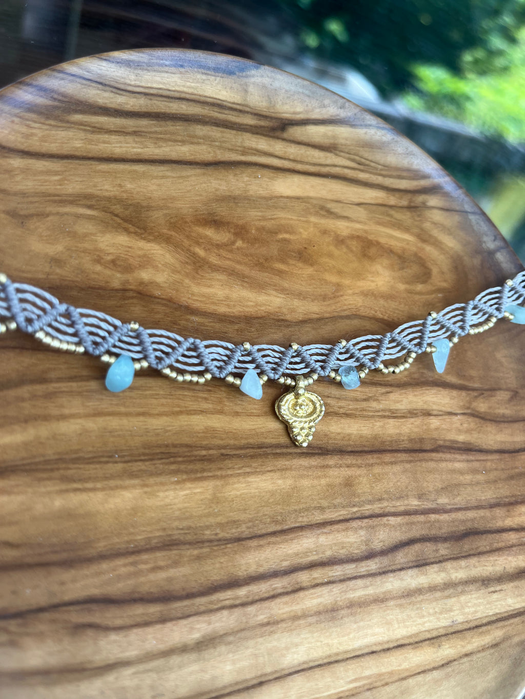 Greyblue choker necklace