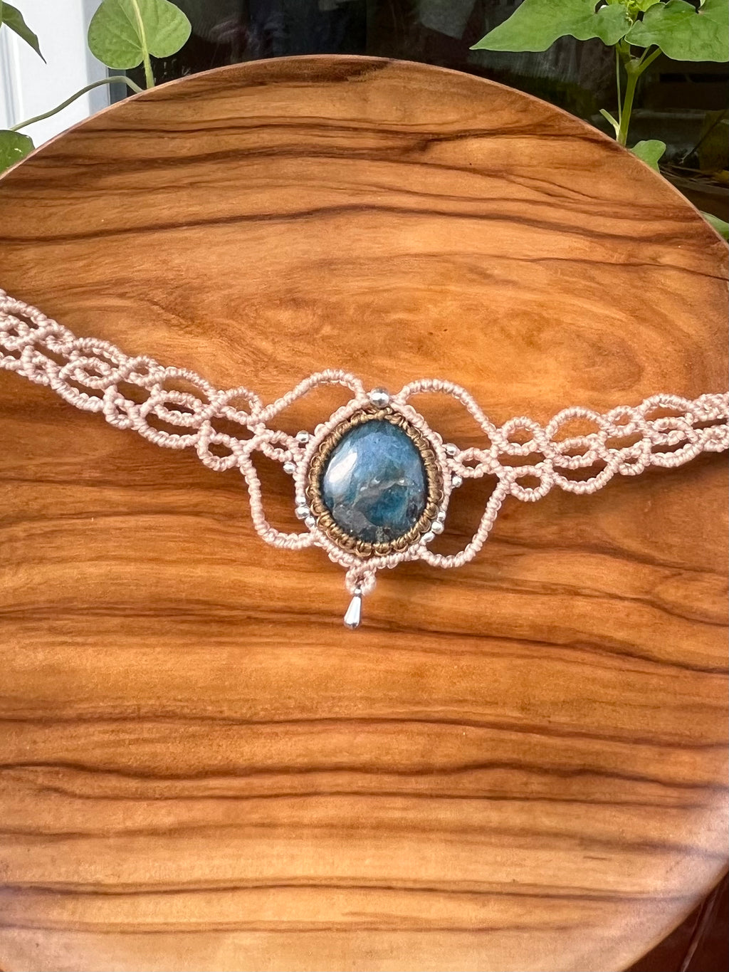 Apatite choker necklace