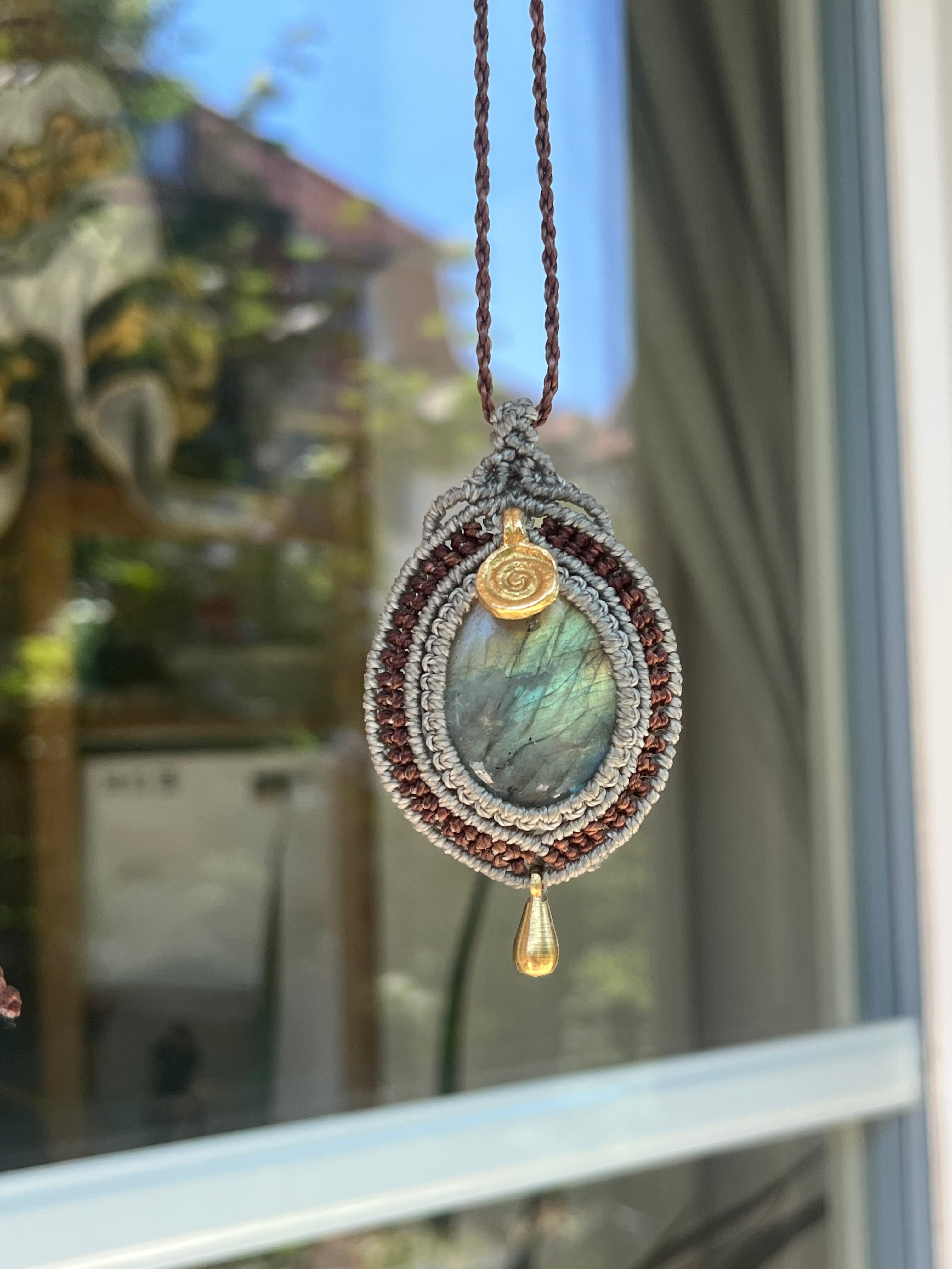 Boho Necklace with a Labradorite ✨