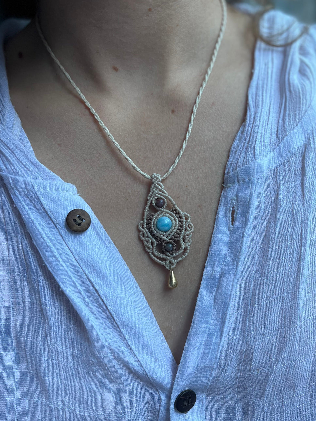 Boho Halskette mit Larimar Perle