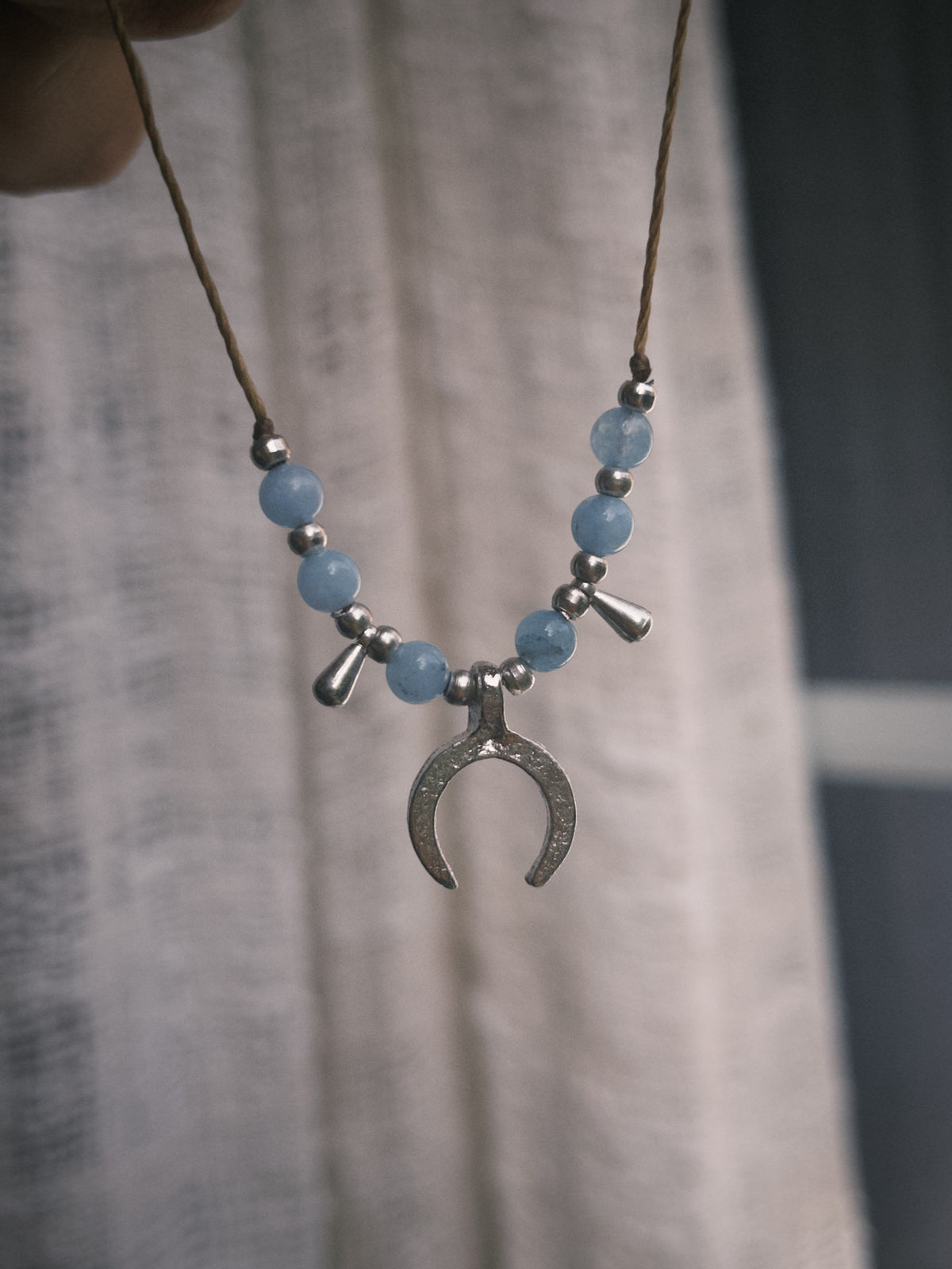 Angelit Steinkette mit Mondanhänger🌙