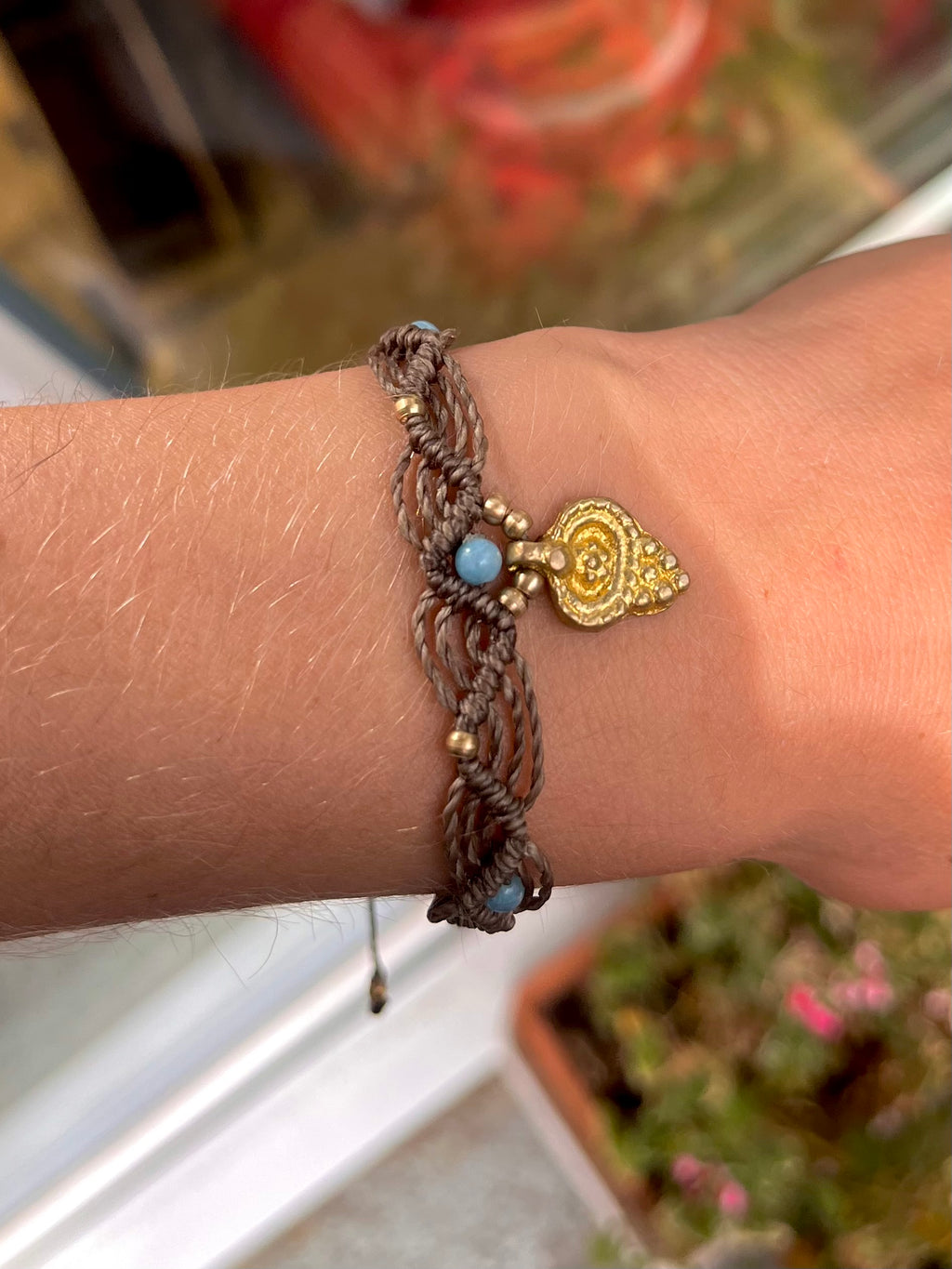 Makramee Armband mit Natursteinen