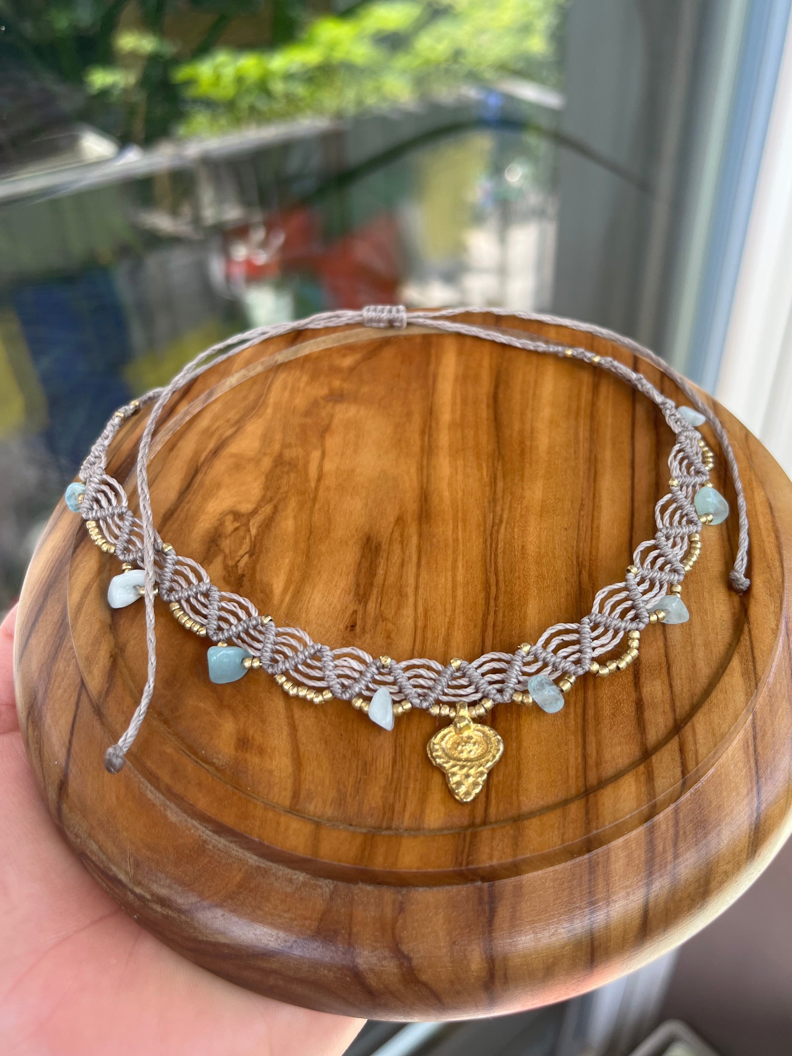 Greyblue choker necklace