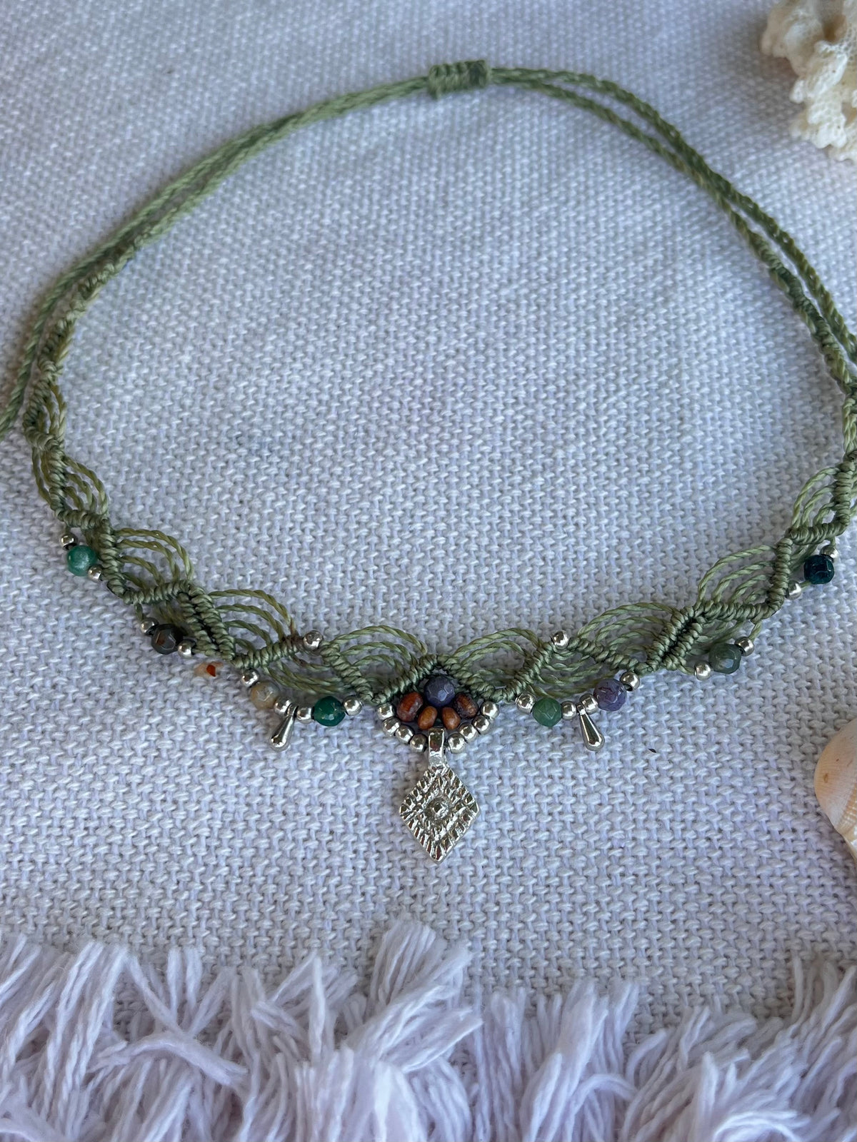 Olivgrüne choker Halskette 