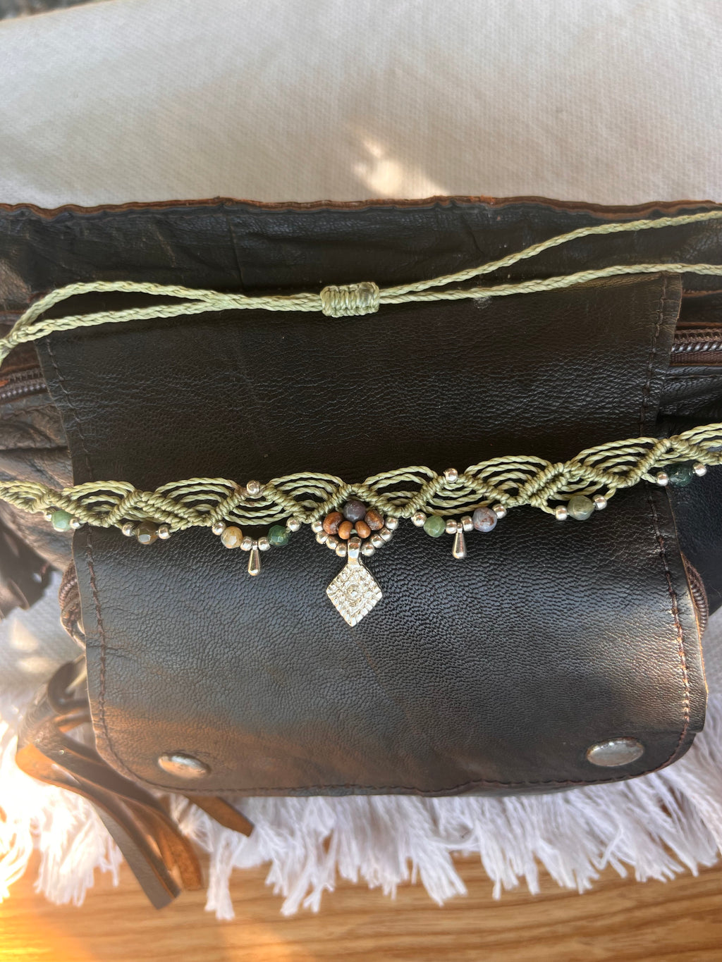 Olivgrüne choker Halskette 