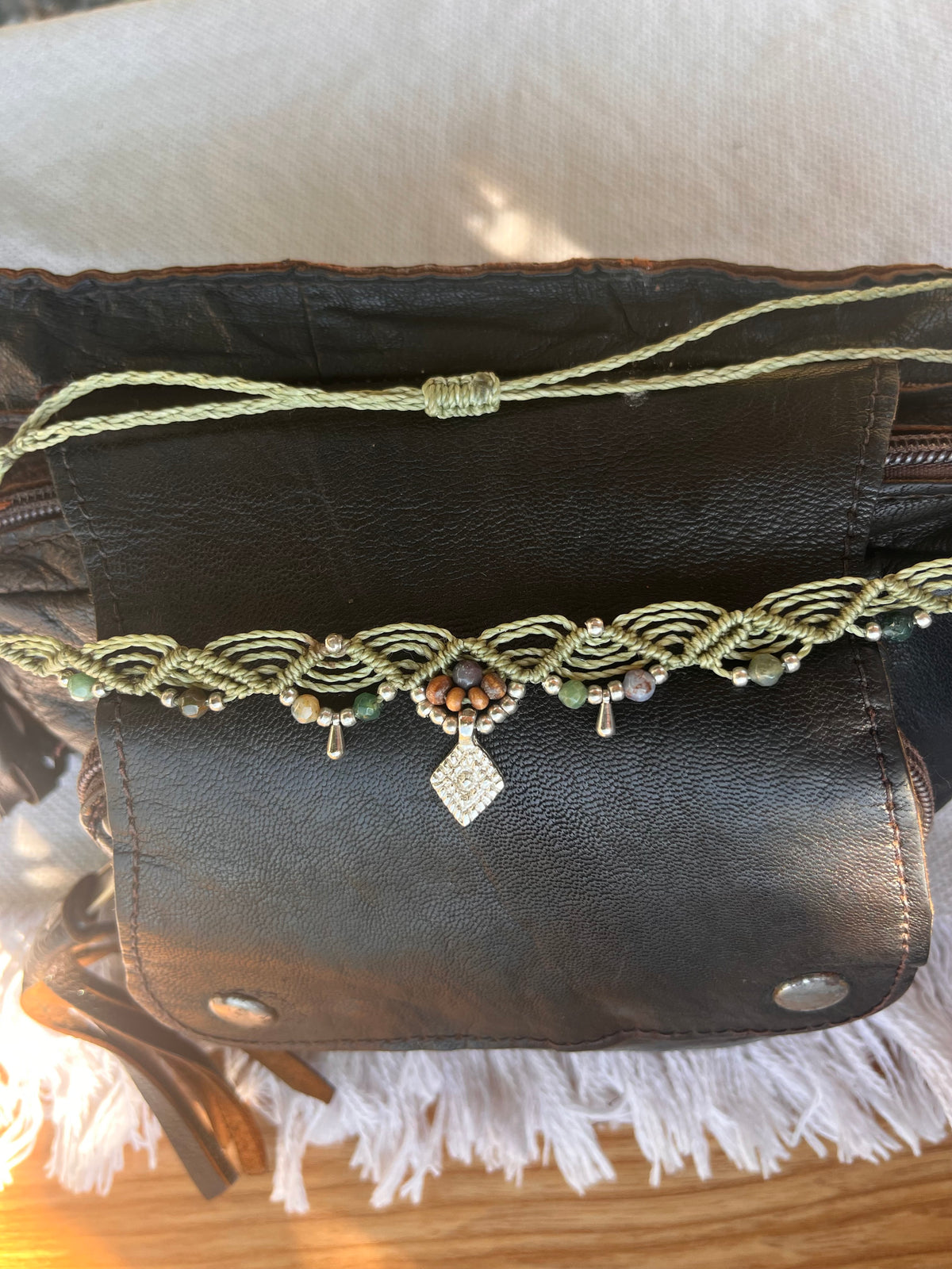 Olivgrüne choker Halskette 