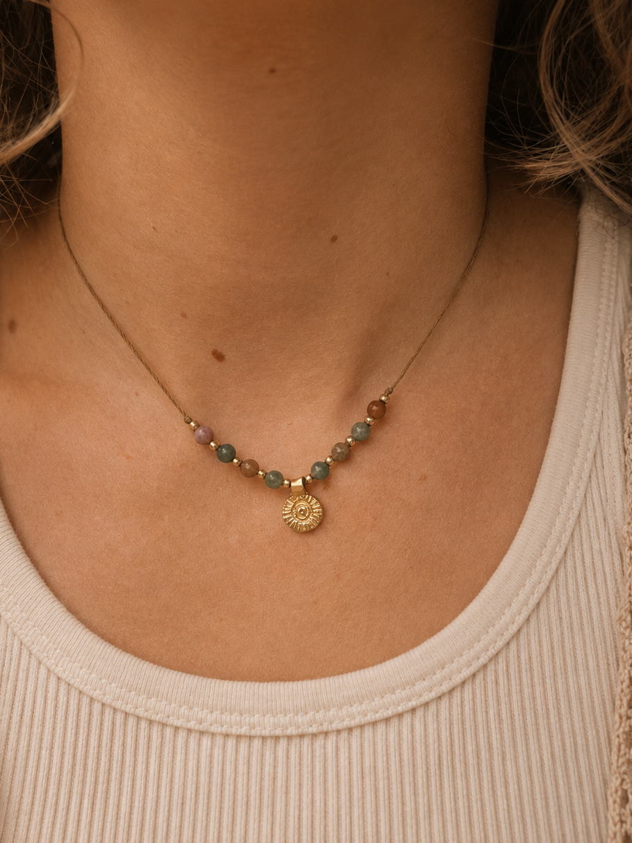 Indian agate beased necklace